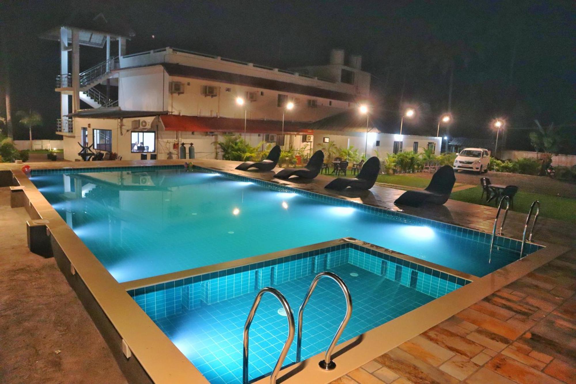 Alappuzha Vembanad Village Backwater Resort מראה חיצוני תמונה
