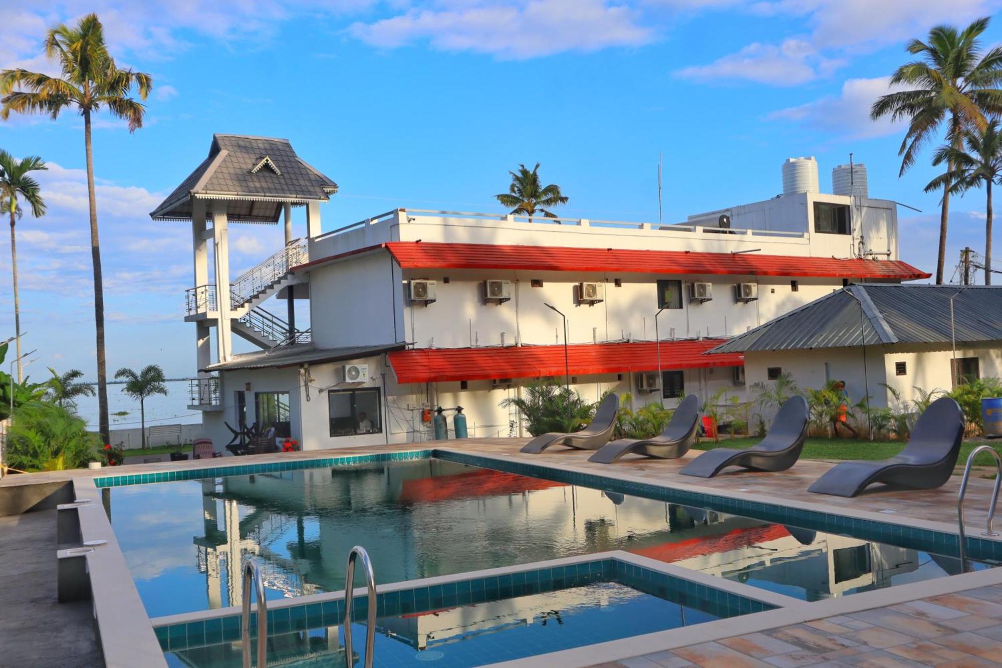 Alappuzha Vembanad Village Backwater Resort מראה חיצוני תמונה